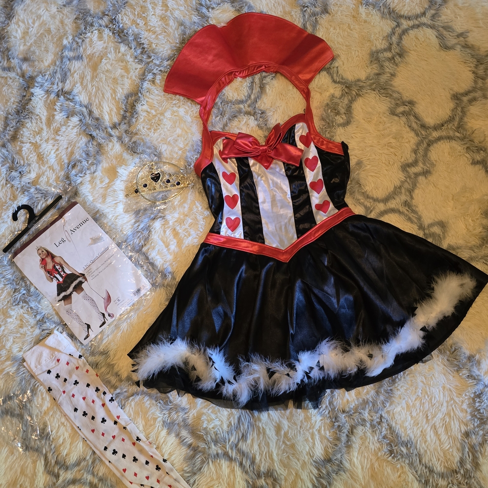 Queen of Hearts Womans Costume W Earrings